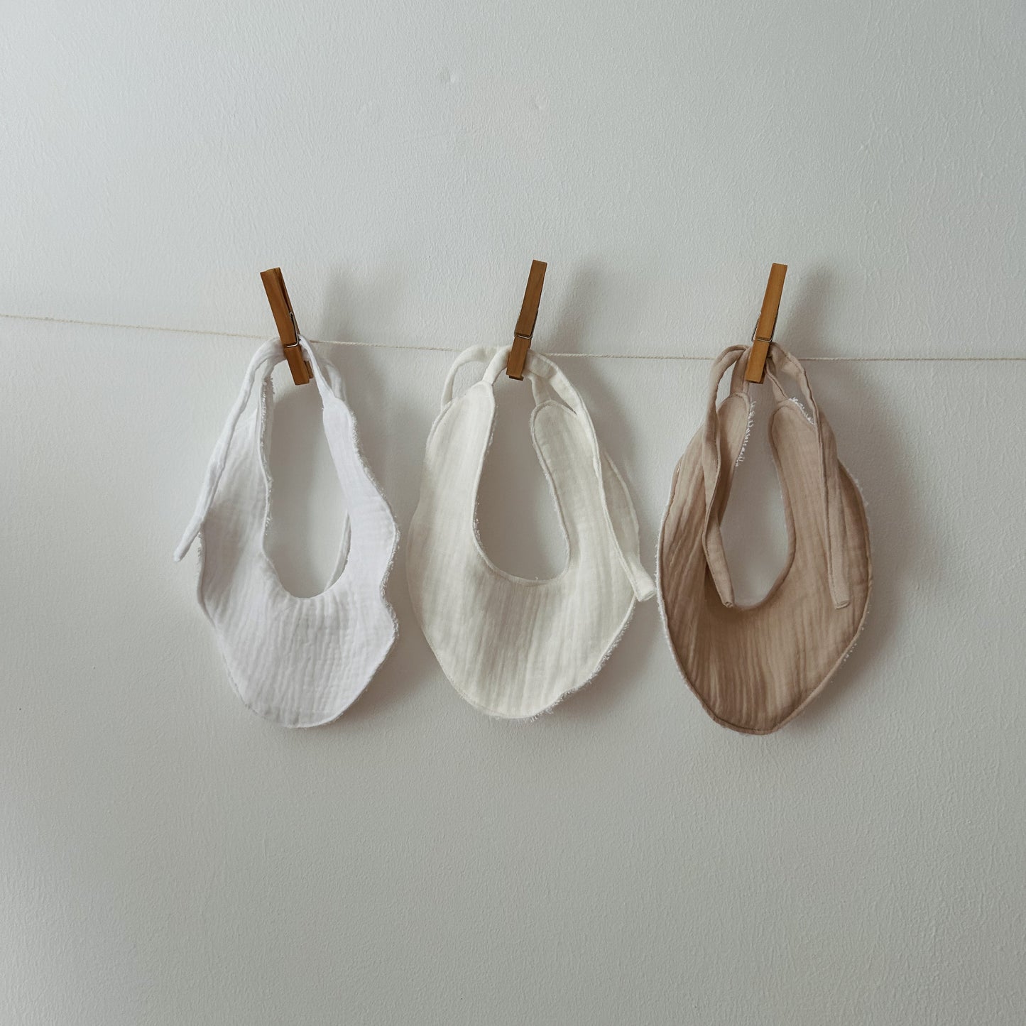 Babero Muselina Blanco